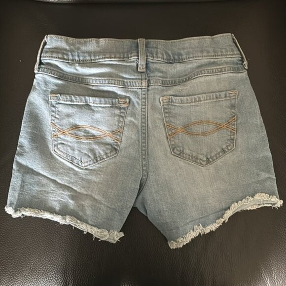 Abercrombie kids Denim Midi Short with Raw Hem and Rainbow Stripe Sz 13/14 - Picture 6 of 6